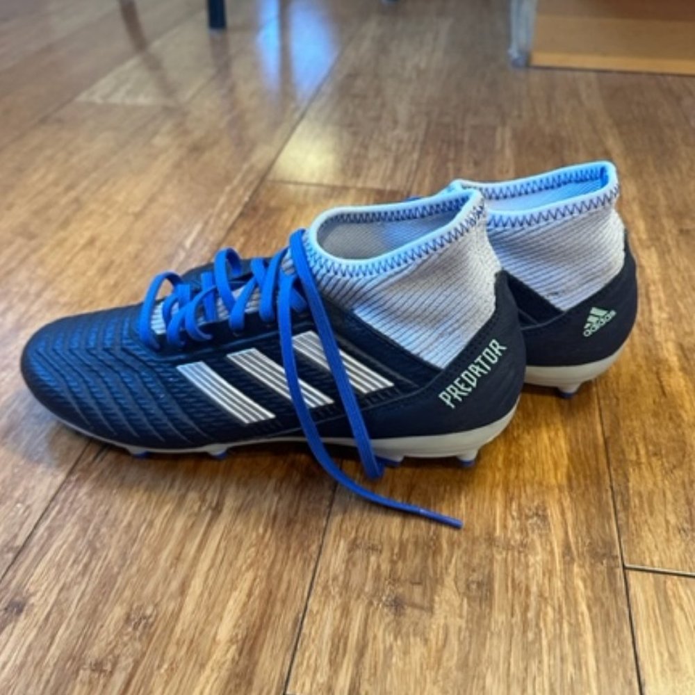 Adidas Womens Predator 18.3 Soccer Cleats Size 7.5